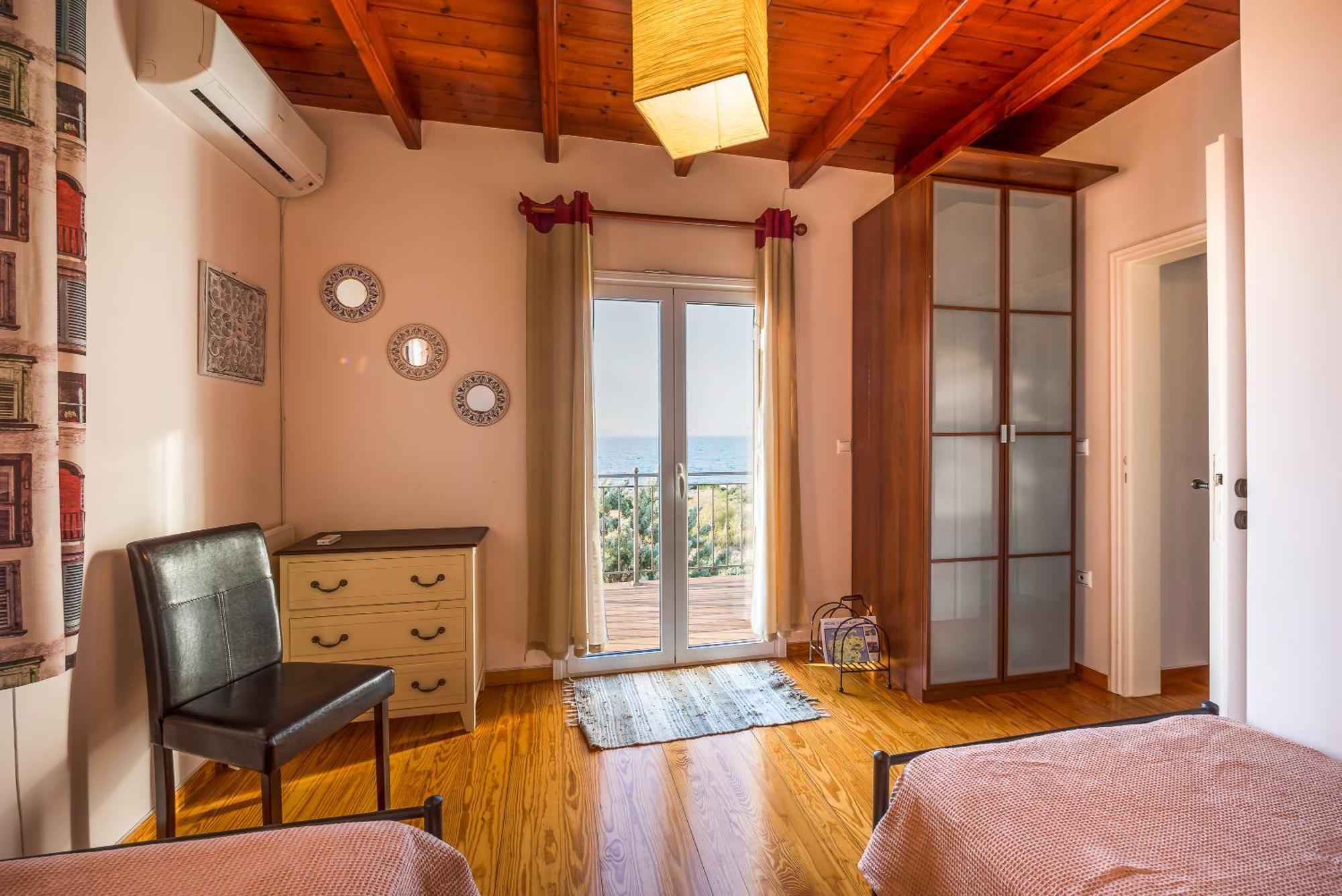 Marfaia - Villa By The Sea Agioi Экстерьер фото